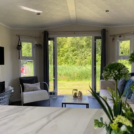 Pur, O4 Neues Natureingebunden, Familien- Und Hundefreundlich Eingezaeunt *